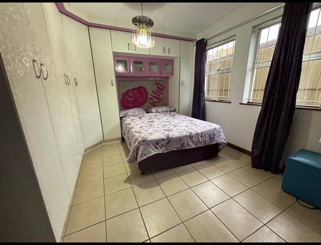 4 BEDROOM HOUSE FOR SALE IN RESERVOIR HILLS